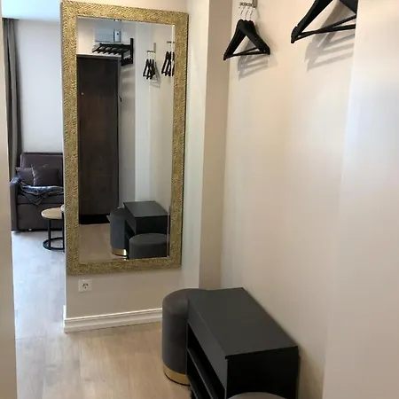 Apartment Modern Near The - 5 Min Walk